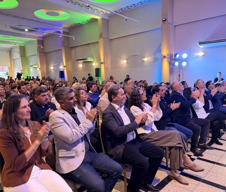 Un día histórico para la Facultad de Medicina: asumieron su primer decano y vicedecano